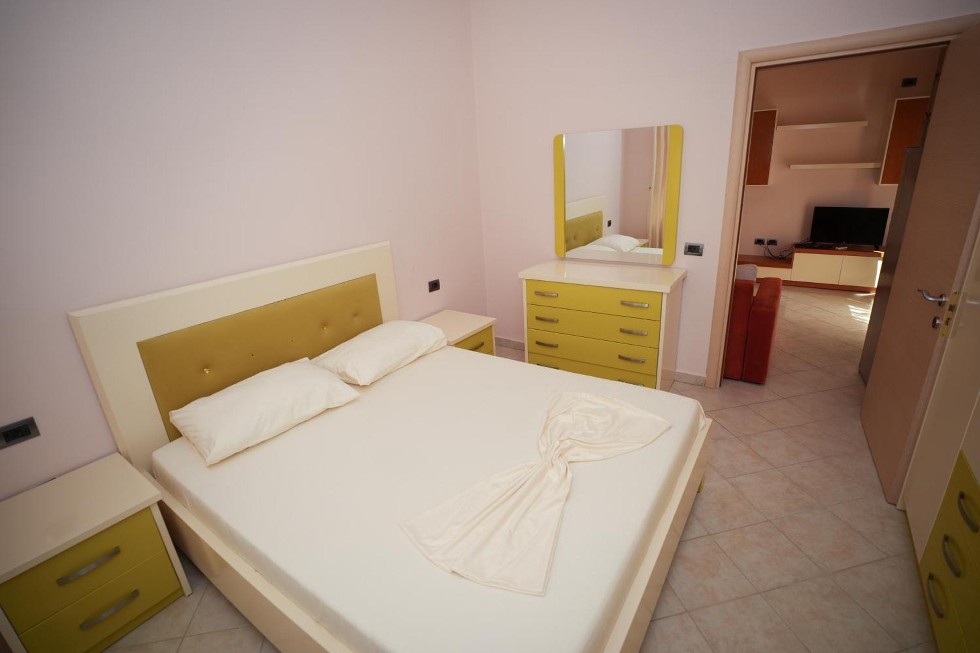 Marika Apart Hotel Golem (Tirana) Exterior foto