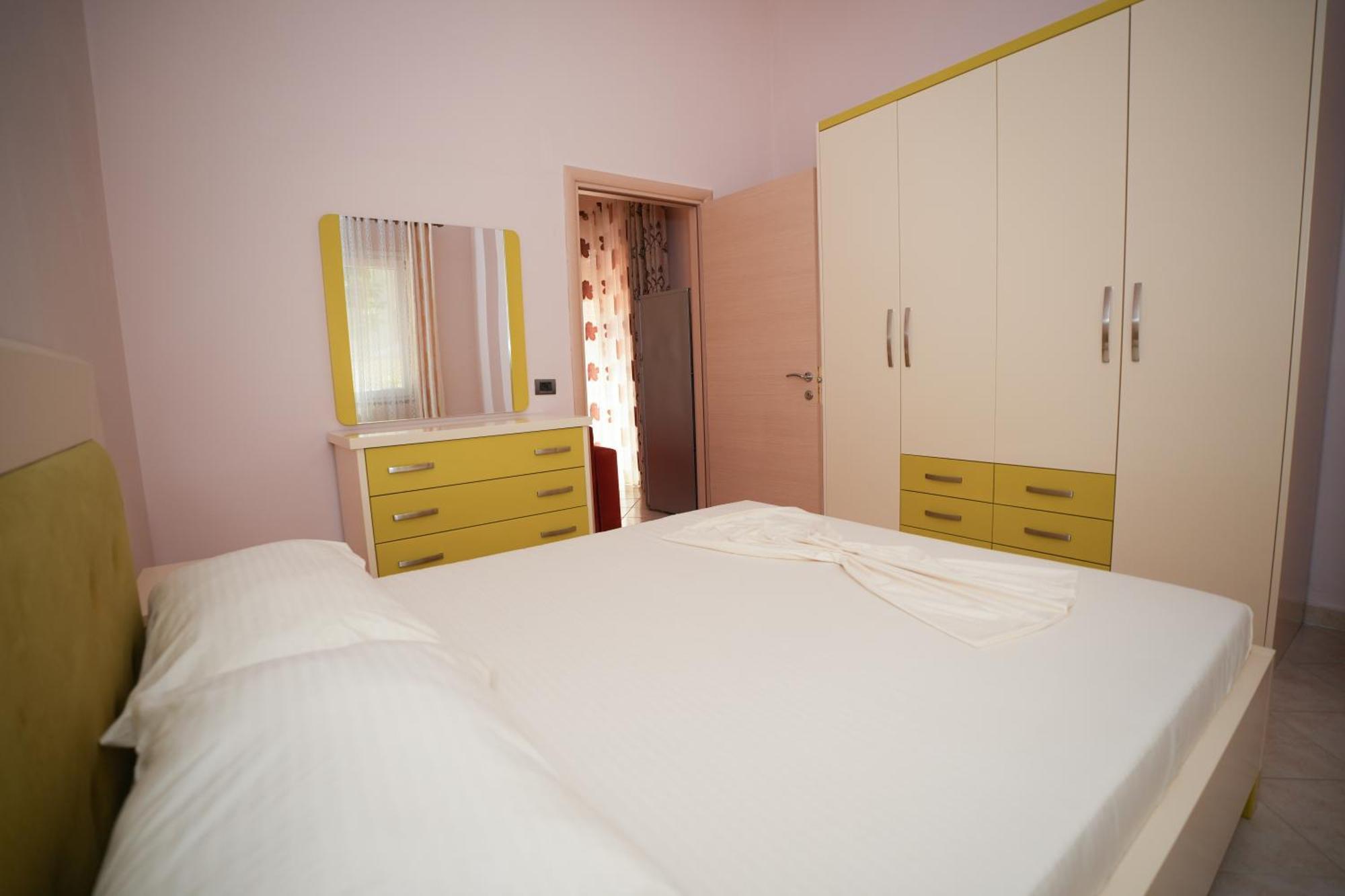 Marika Apart Hotel Golem (Tirana) Exterior foto