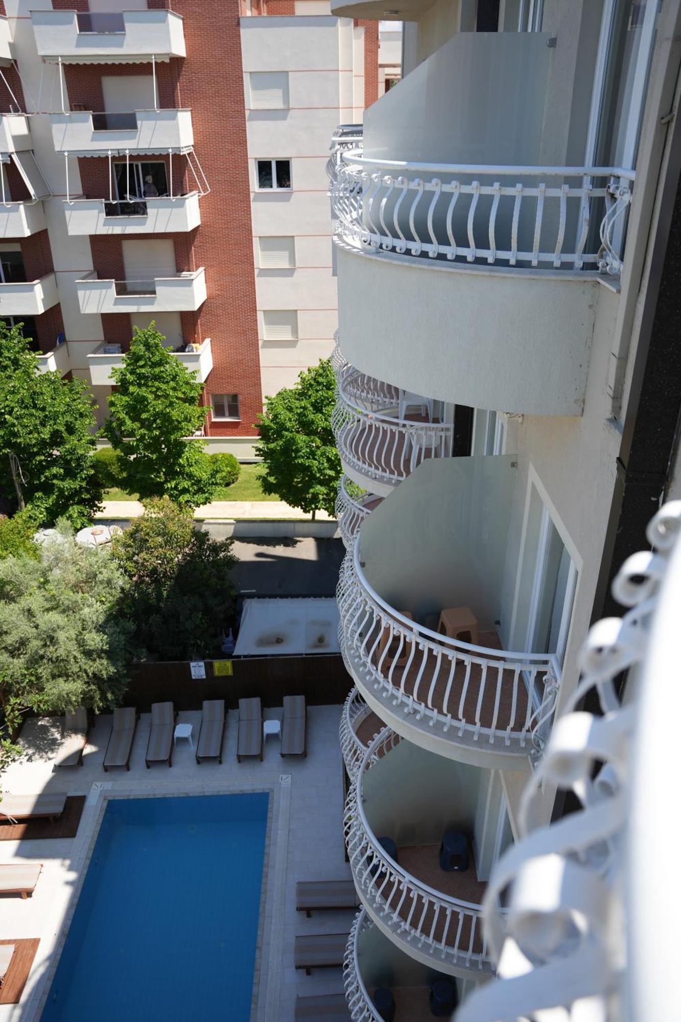 Marika Apart Hotel Golem (Tirana) Exterior foto